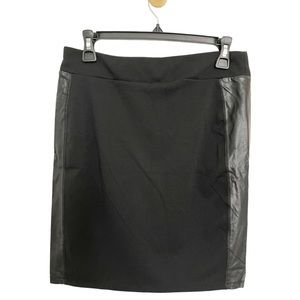 Femme by Tresics Black Skirt Size Medium